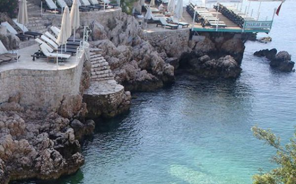 Küçük Çakıl Plajı