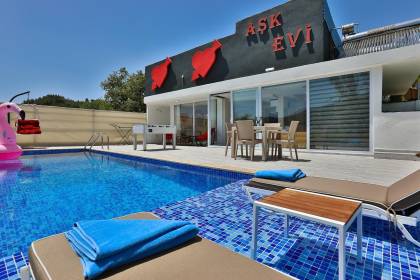 Aşk Evi | Kalkan