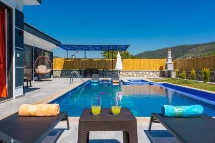 Villa Alparslan 1 l |Kalkan Muhafazakar Havuzlu Villa