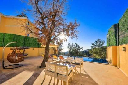 Villa Doğa Meşe | Kalkan 5 Yatak Odalı Villa