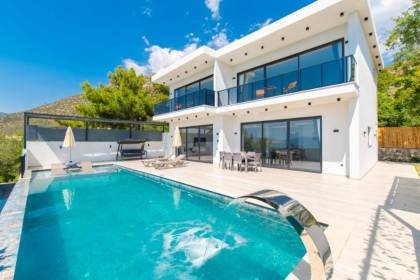 Villa Kaila | Kalkan Üzümlü Mevkii Villa Kiralama