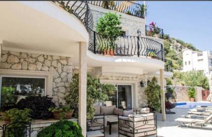 Villa Mavna Özlem | Deniz Manzaralı Villa Kalkan