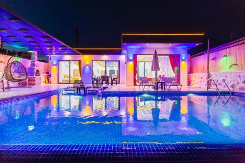Villa Asya | Kalkan Muhafazakar Havuzlu Villa
