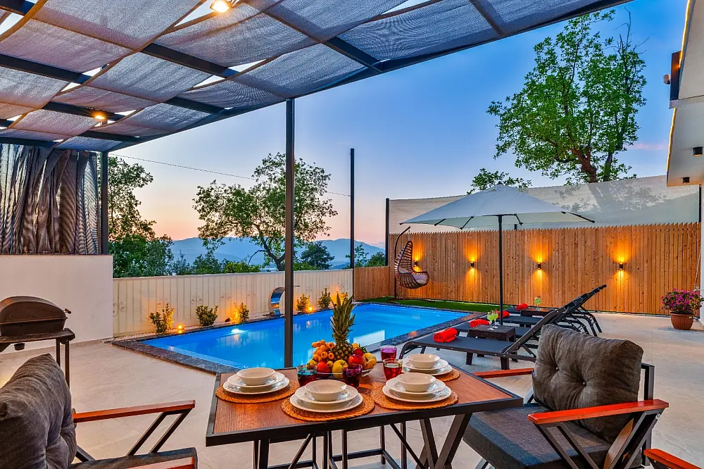 Villa Nar Çiçeği Üzümlü | Kalkan